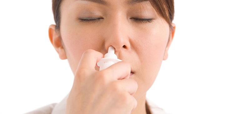 Rửa mũi đúng cách khi bị viêm tai giữa