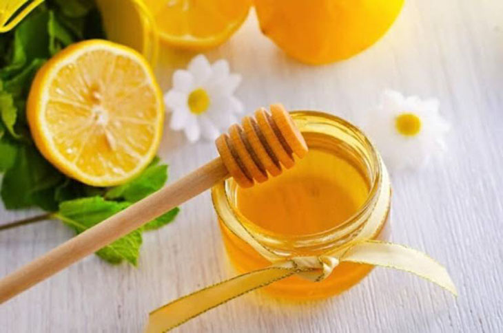 Nước mật ong - chanh giúp giảm ho hiệu quả