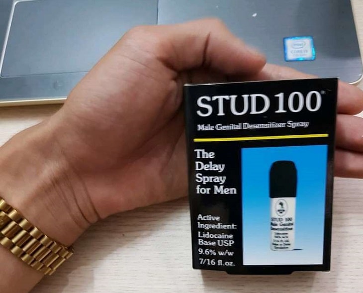 Bàn tay cầm hộp Stud 100