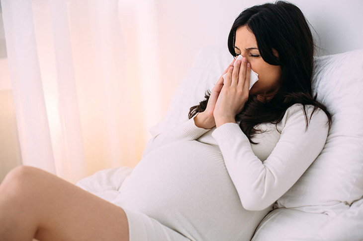 Phụ nữ có thai cần cẩn trọng, nên tham khảo ý kiến bác sĩ trước khi điều trị