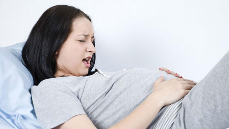 Cơn gò tử cung là bất thường nếu cơn gò thưa yếu, cơn gò quá mau