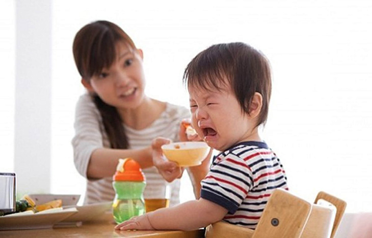 Dùng một món ăn trong nhiều ngày khiến bé chán nản