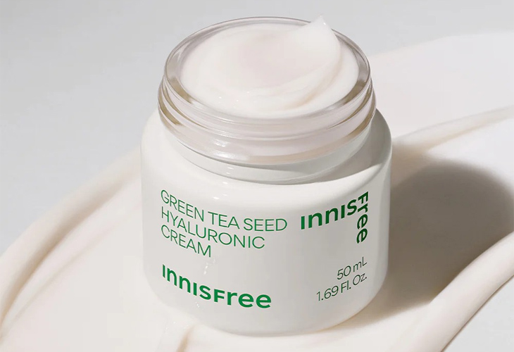 Innisfree Green Tea Seed Hyaluronic Cream với khả năng cấp ẩm, nuôi dưỡng da tốt