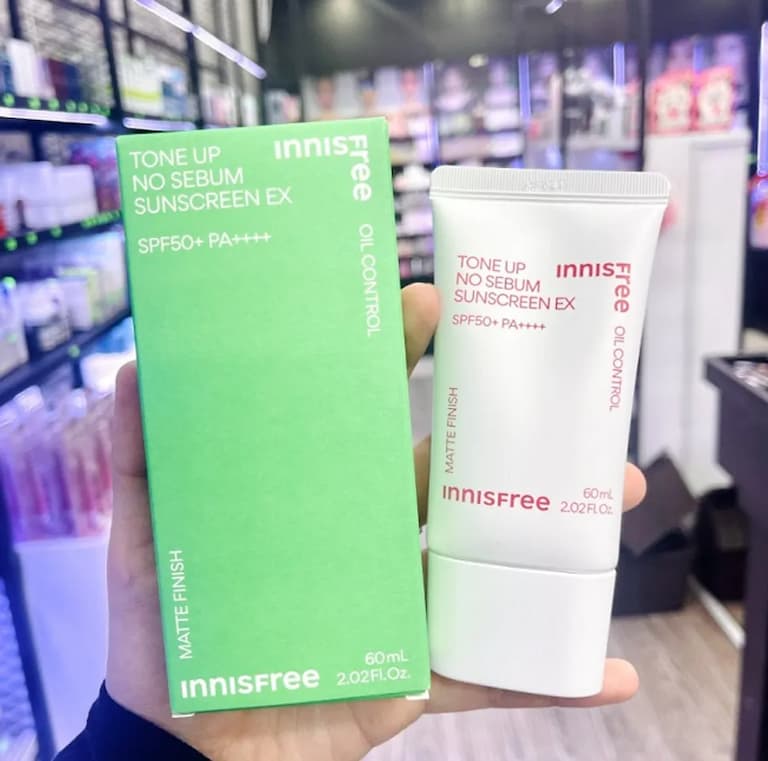 Kem chống nắng Innisfree Tone Up No Sebum Sunscreen