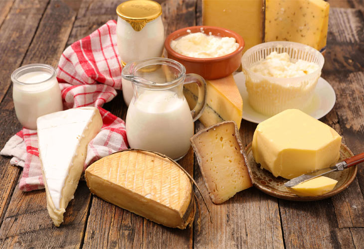 Sữa và các chế phẩm từ sữa có thể tạo điều kiện môi trường cho những vi khuẩn phát triển