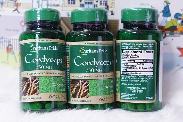 Viên uống Puritan’s Pride Cordyceps Mushroom với mức giá trung bình 800.000 vnd phù hợp với túi tiền 