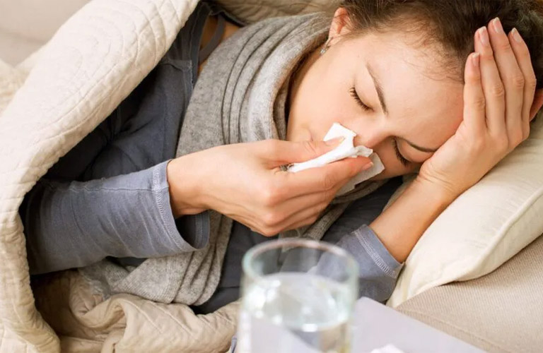 Cảm cúm, cảm lạnh có thể là nguyên nhân gây viêm xoang, nghẹt mũi